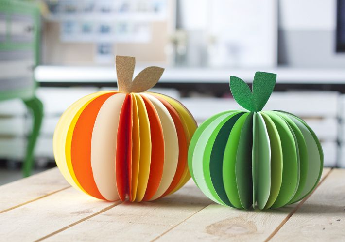 tutorial y plantillas para hacer calabazas de papel decorativas